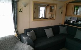8 Berth Central Heated Golden Palm